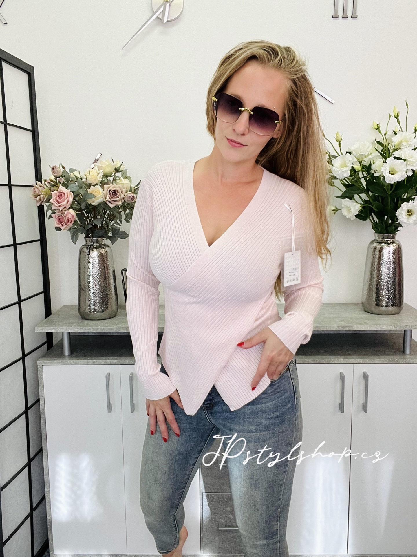 Svetříková halenka