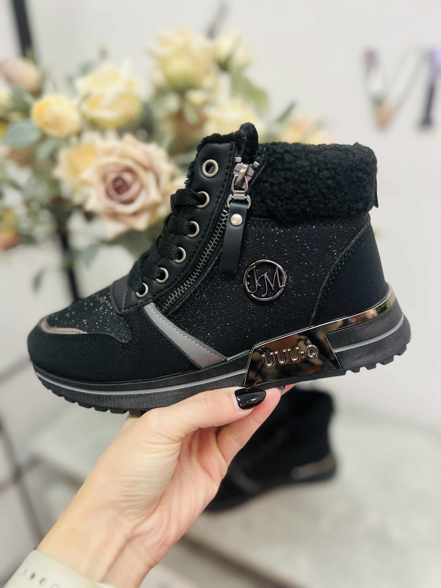 Zateplené tenisky KM - černé 