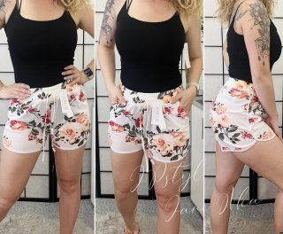 Kraťásky s květem - bílé