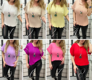 Halena se šperkem Cindy 