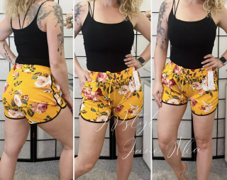 Kraťásky s květem - žluté